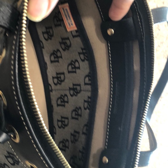 Dooney & Bourke black leather with DB monogram bag - Picture 12 of 15